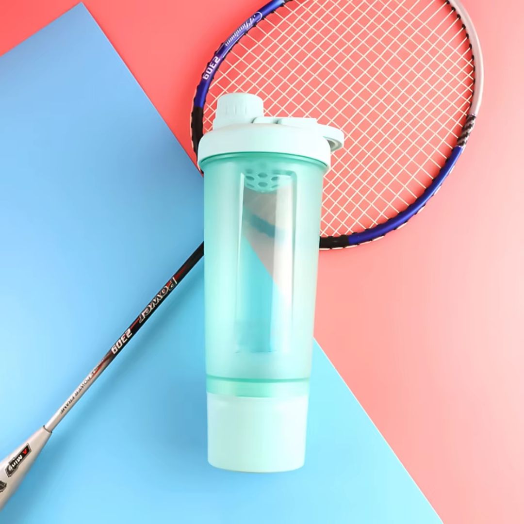 shaker protéine vert transparent couché
