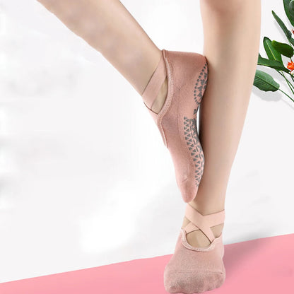 chaussettes-antiderapantes-rose-femme-pied-sur-tibia
