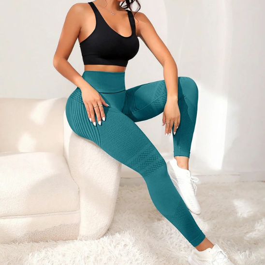 legging-vert-femme-assise-jambe-droite-tendue